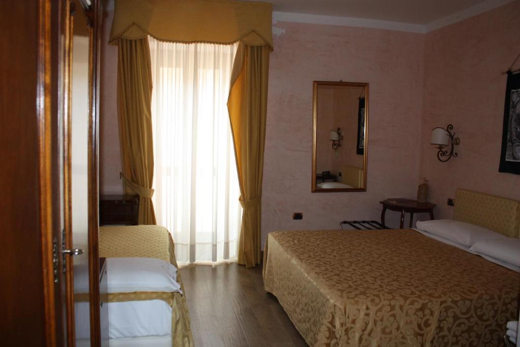Hotel Sant'Agostino Paola Dış mekan fotoğraf